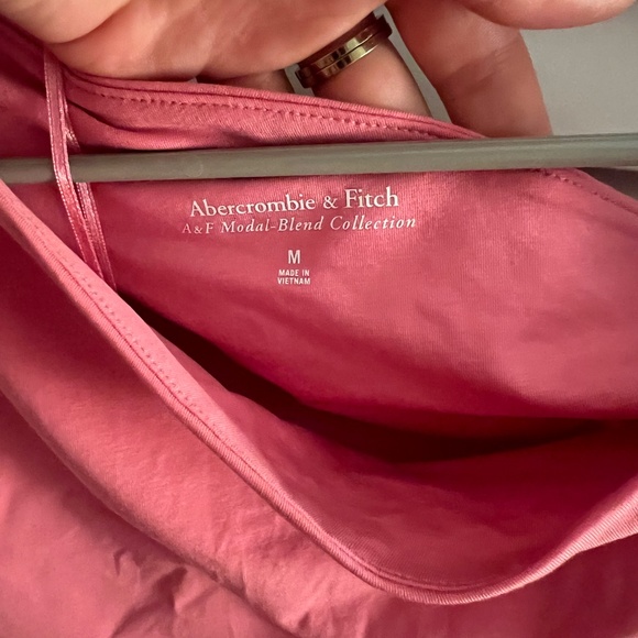 WORN ONCE Abercrombie Asymmetrical Cotton-Modal Twist Top - PINK, M - Picture 4 of 4
